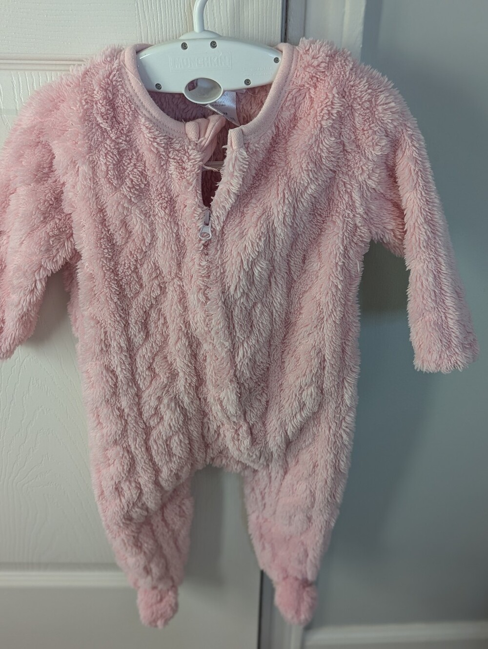 Duck Duck Goose Plush Pink Baby One-Piece Footed Romper,6-9 Months.